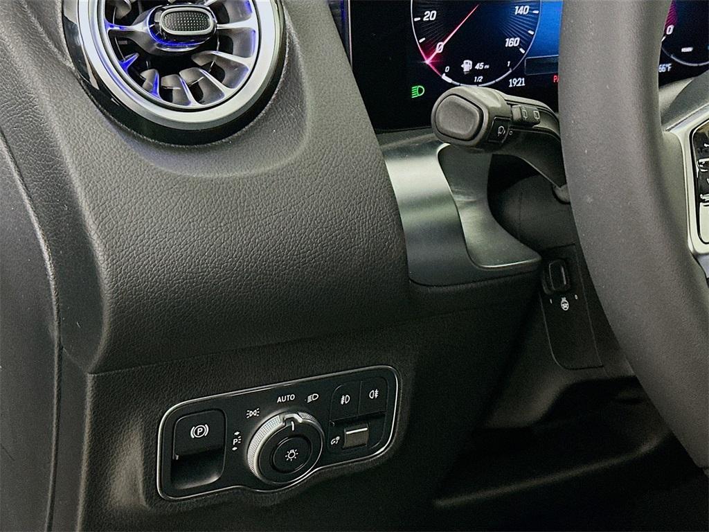 new 2026 Mercedes-Benz GLB 250 car, priced at $51,815