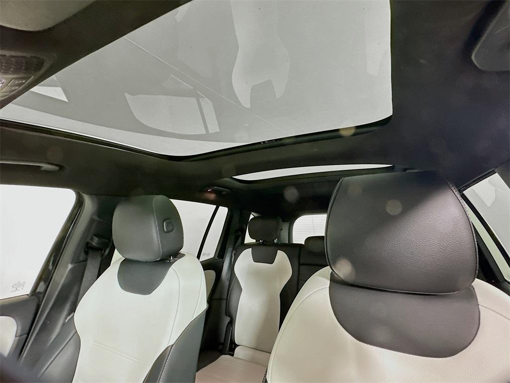 used 2023 Mercedes-Benz GLB 250 car, priced at $33,000