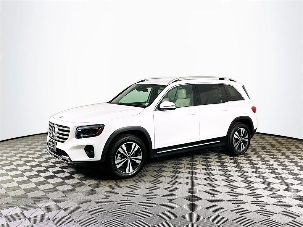 used 2025 Mercedes-Benz GLB 250 car