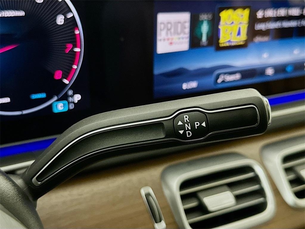 new 2026 Mercedes-Benz GLS 450 car, priced at $92,330