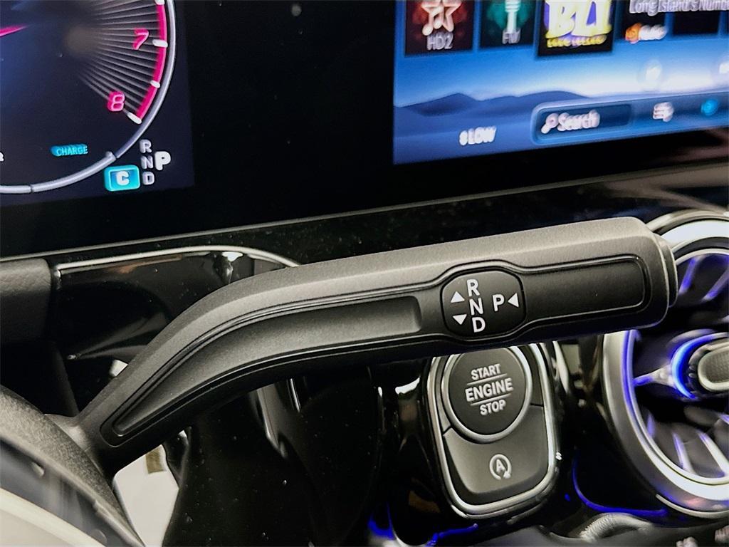 new 2026 Mercedes-Benz GLA 250 car, priced at $48,685