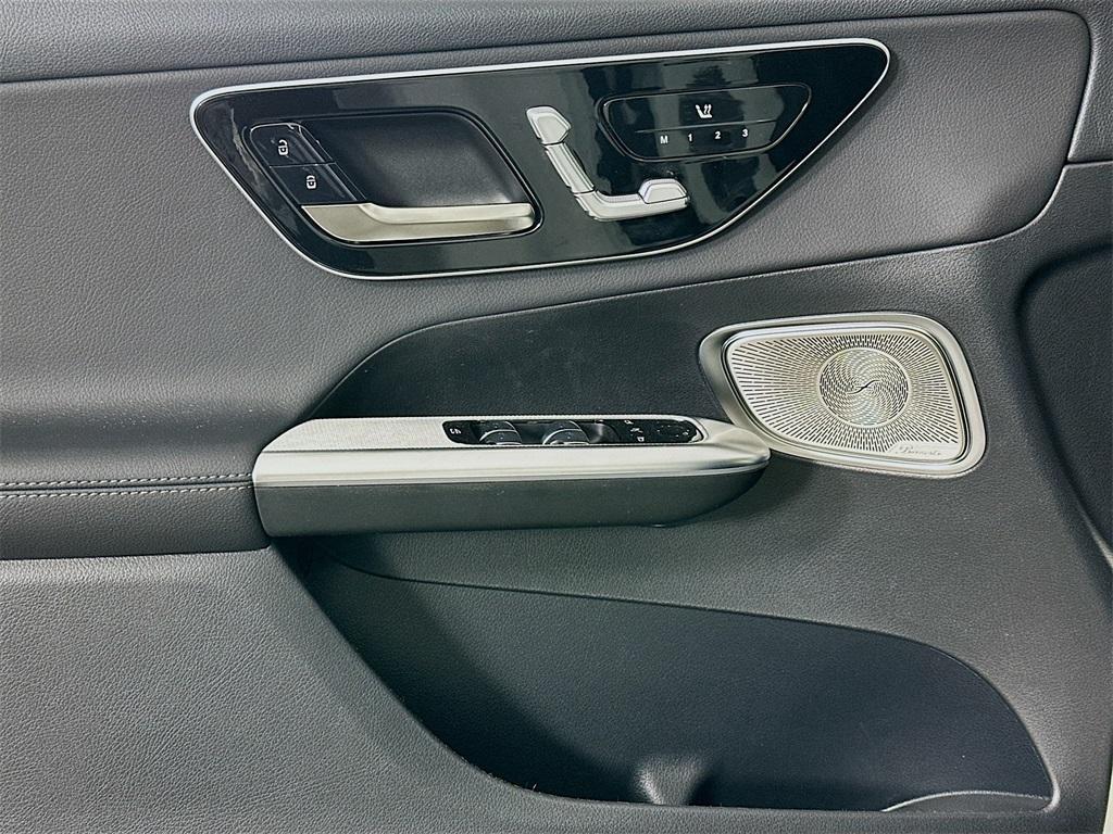 new 2026 Mercedes-Benz GLC 300 car, priced at $57,085