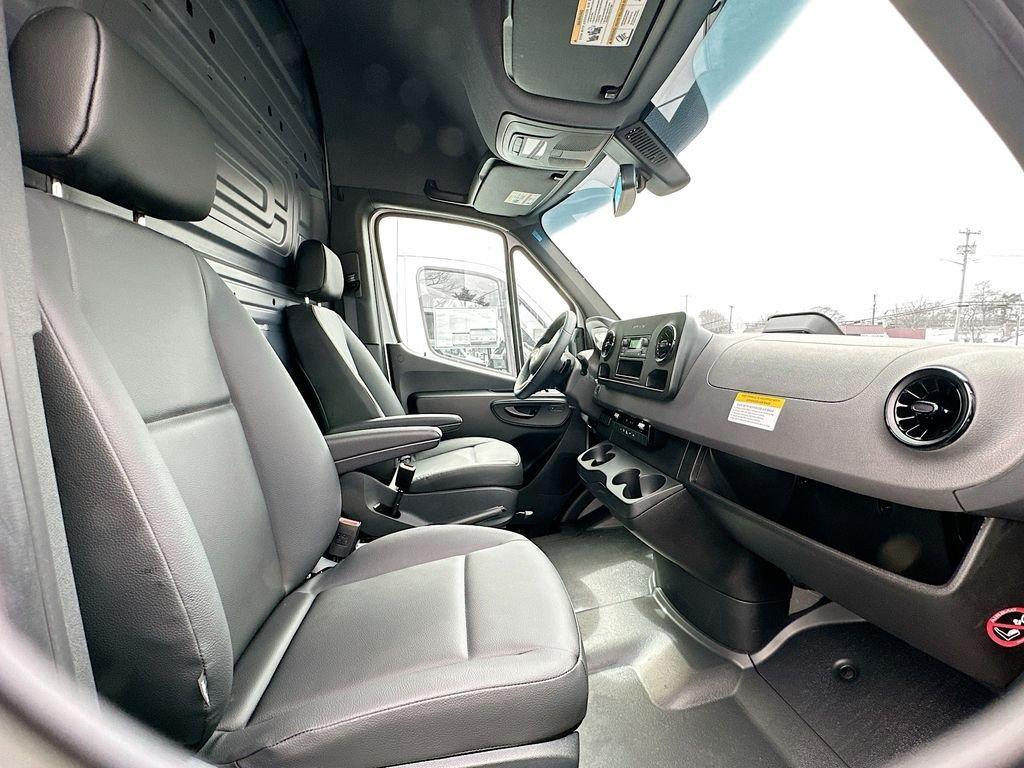 new 2025 Mercedes-Benz Sprinter 2500 car, priced at $65,632