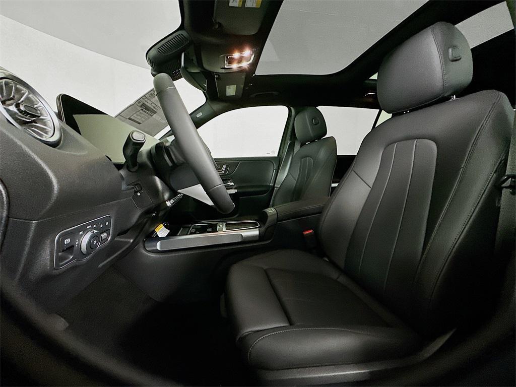 new 2026 Mercedes-Benz GLB 250 car, priced at $52,245