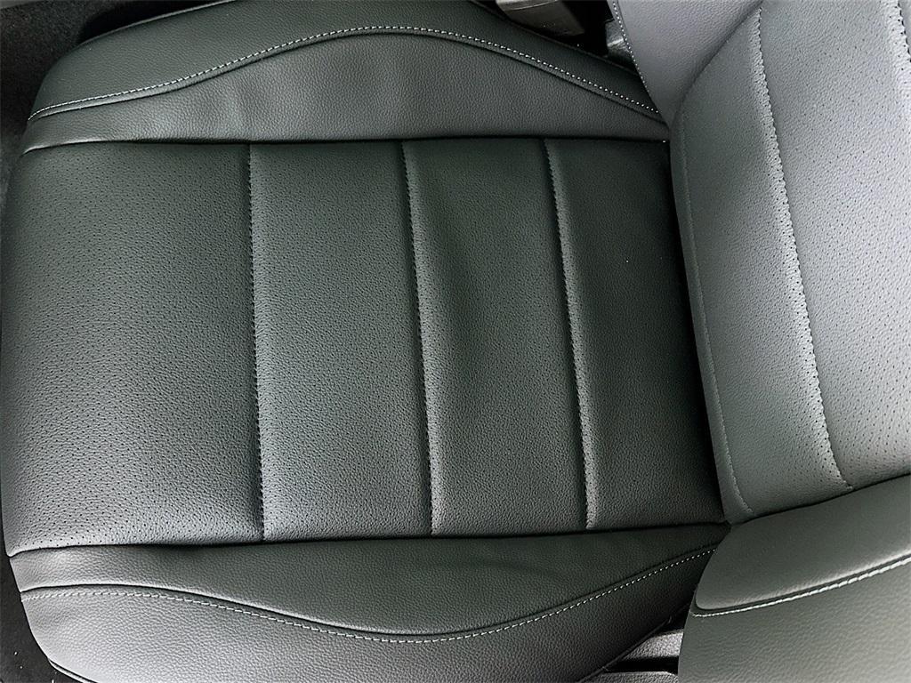 new 2026 Mercedes-Benz GLE 450 car, priced at $79,295