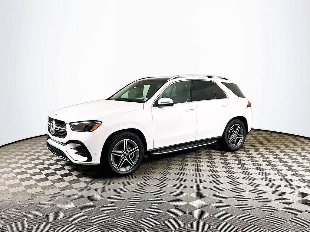 new 2026 Mercedes-Benz GLE 450 car, priced at $79,295