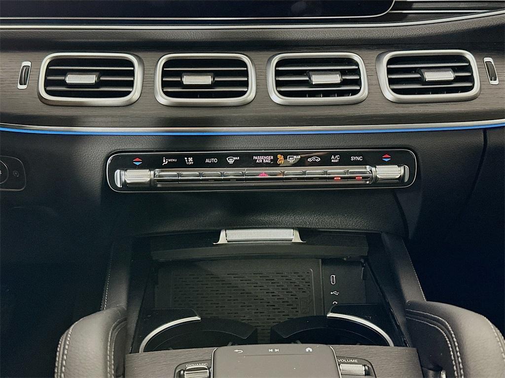 new 2026 Mercedes-Benz GLE 450 car, priced at $79,295