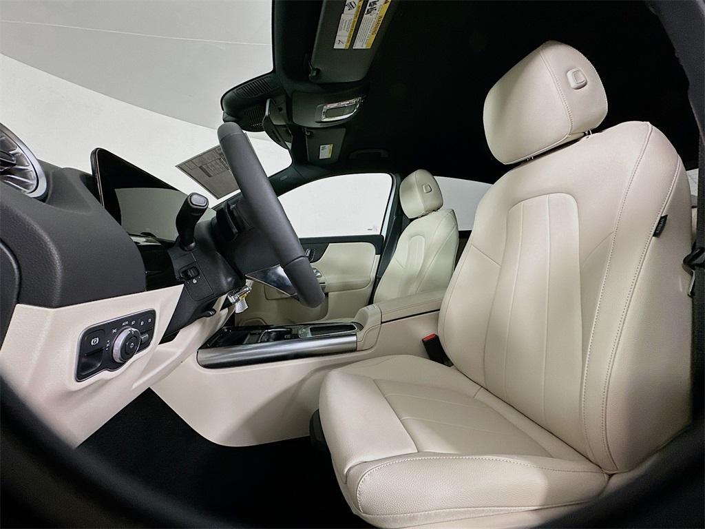 new 2026 Mercedes-Benz GLA 250 car, priced at $47,785