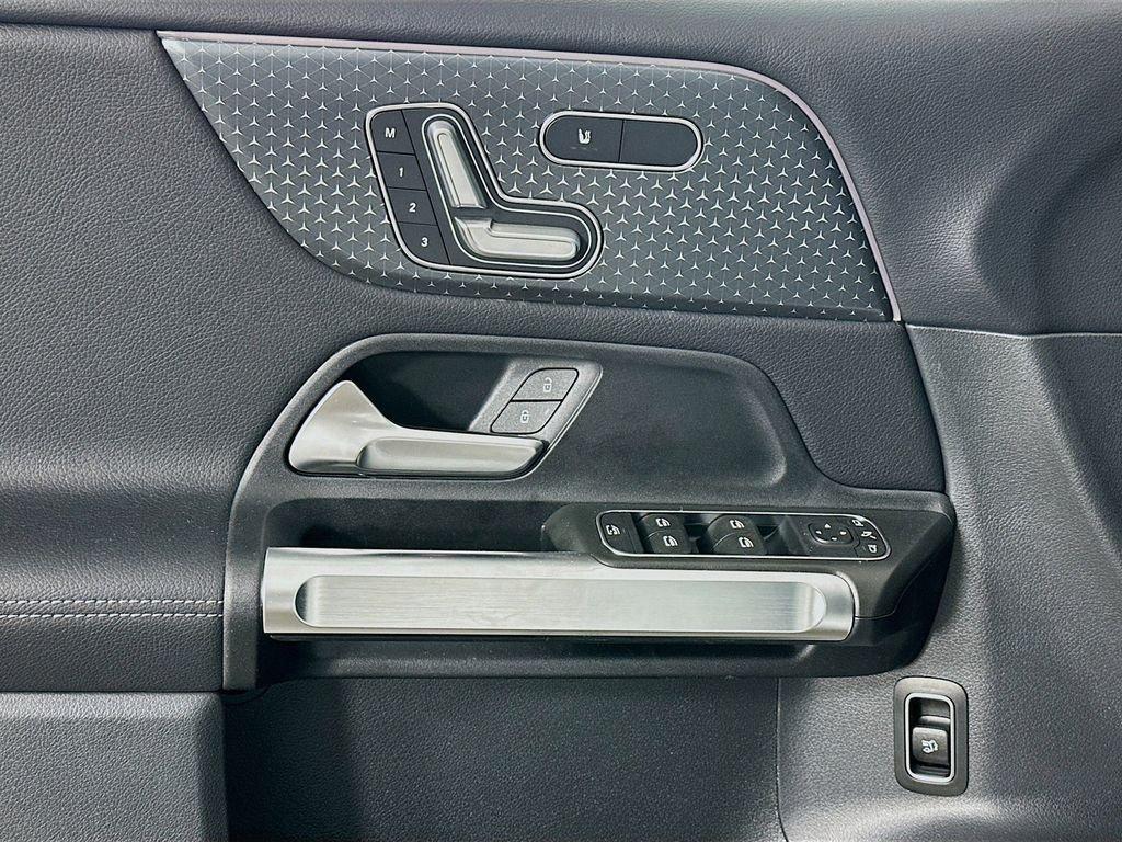 new 2026 Mercedes-Benz GLB 250 car, priced at $53,010
