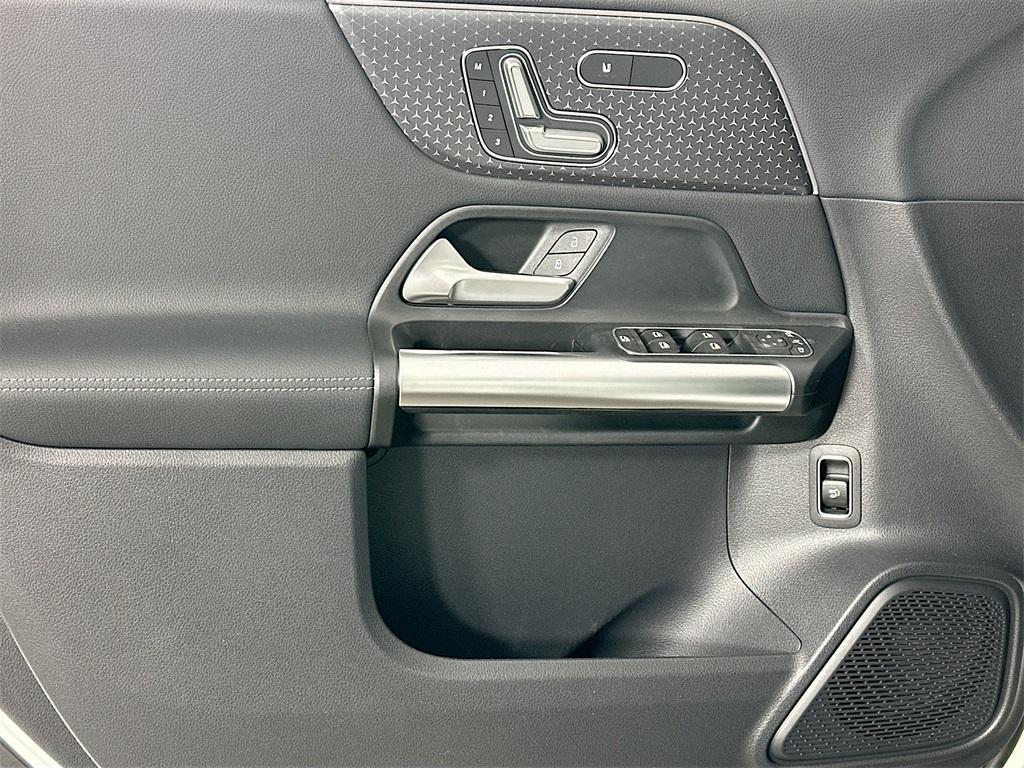 new 2026 Mercedes-Benz GLA 250 car, priced at $47,850