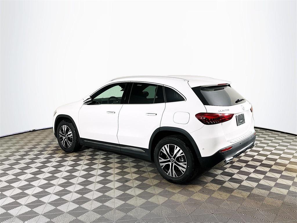 new 2026 Mercedes-Benz GLA 250 car, priced at $47,850