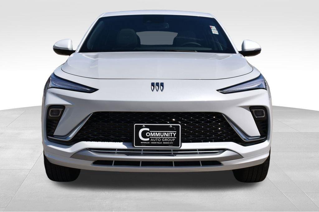 new 2025 Buick Envista car, priced at $28,585