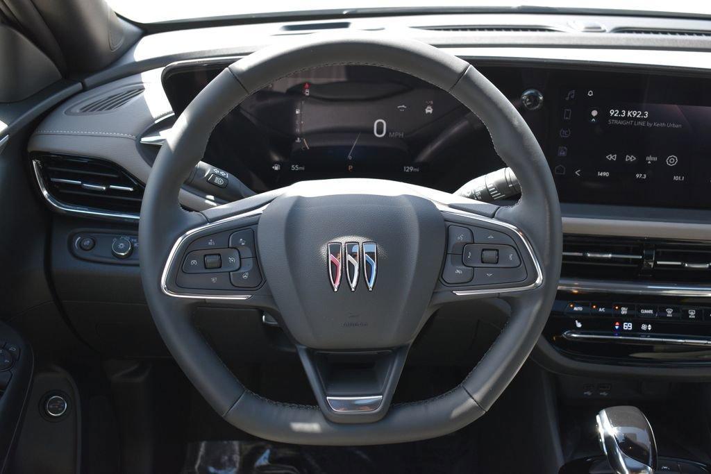 new 2025 Buick Envista car, priced at $29,418