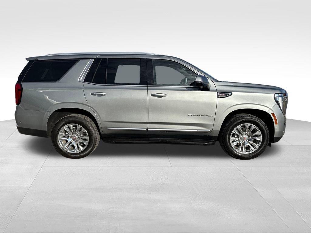 used 2025 GMC Yukon car, priced at $72,919