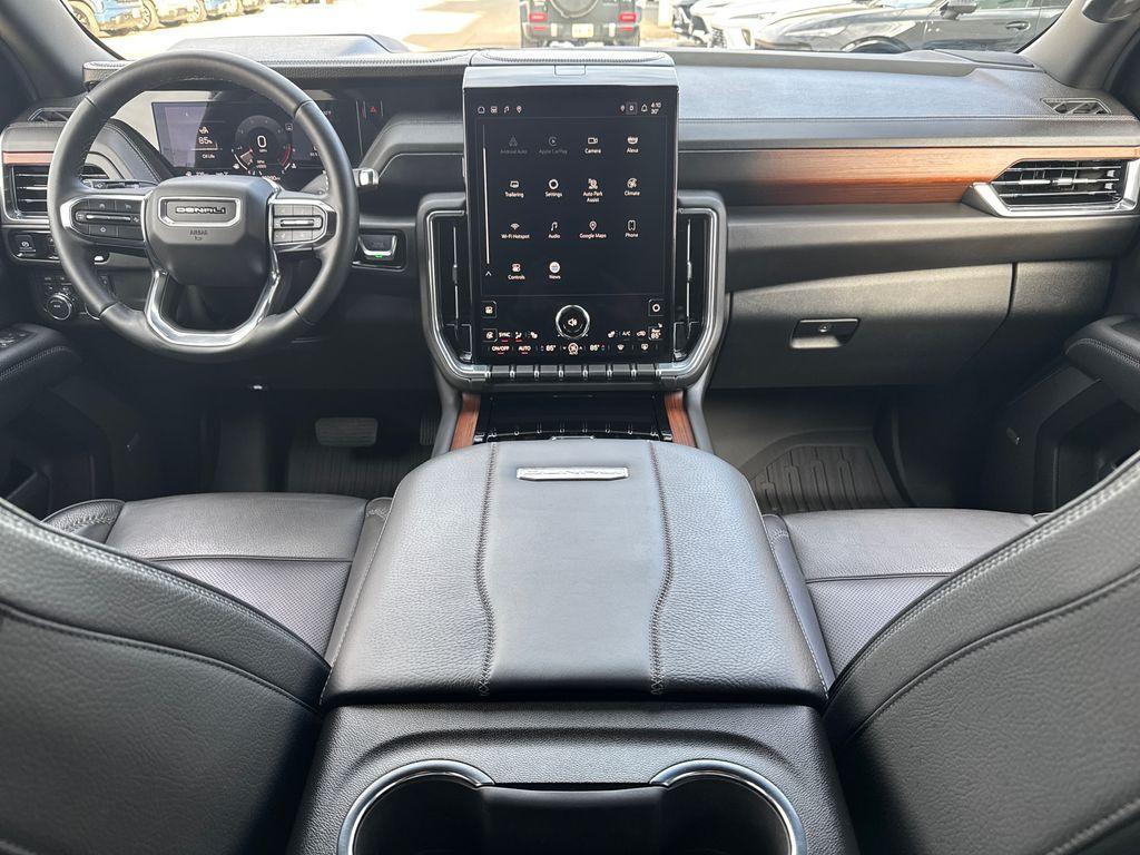 used 2025 GMC Yukon car, priced at $74,869