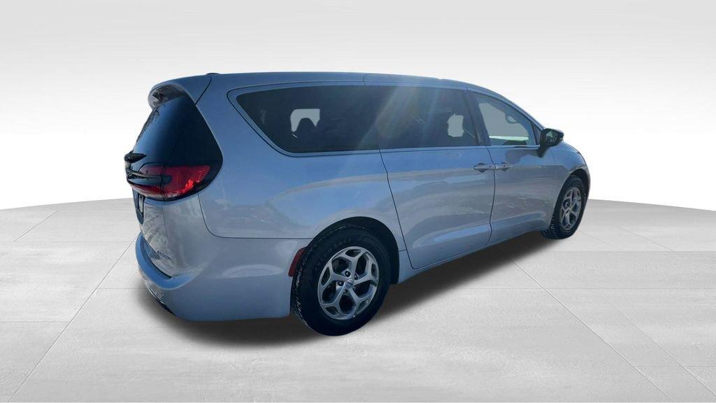 used 2024 Chrysler Pacifica car, priced at $37,588