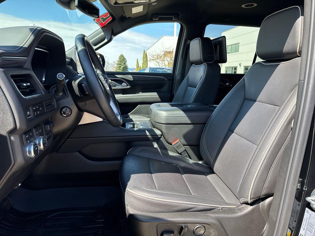 used 2023 GMC Yukon car, priced at $53,881