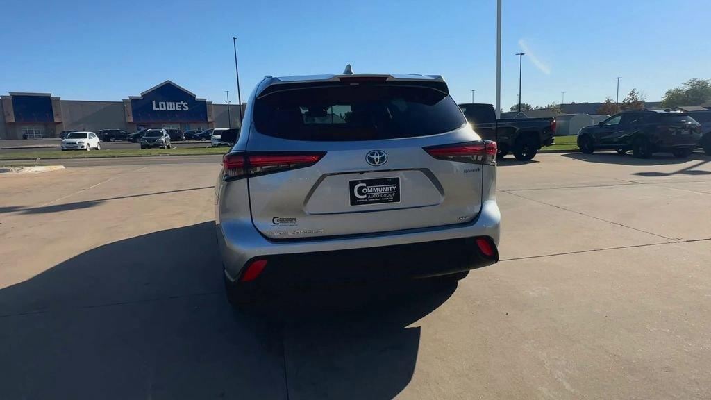 used 2021 Toyota Highlander Hybrid car, priced at $30,449