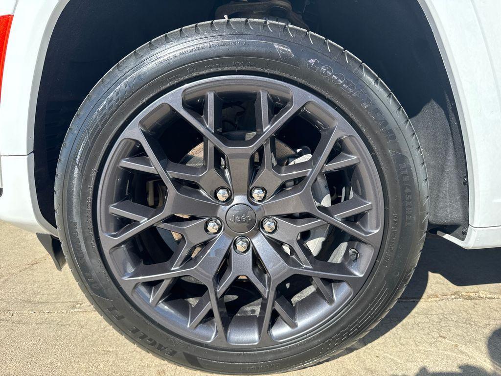 used 2023 Jeep Grand Cherokee L car, priced at $44,724