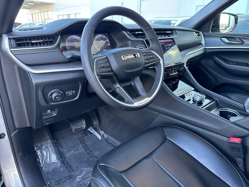 used 2024 Jeep Grand Cherokee L car, priced at $33,904