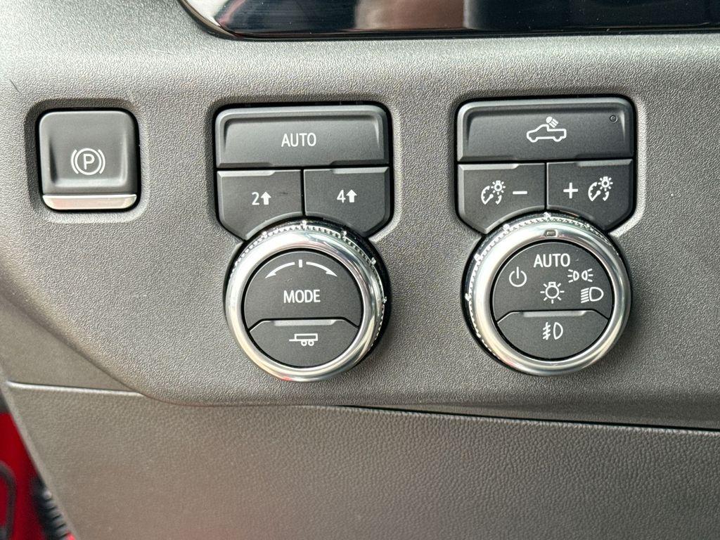 used 2022 GMC Sierra 1500 car, priced at $39,806