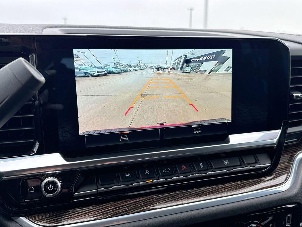 used 2022 GMC Sierra 1500 car, priced at $39,806