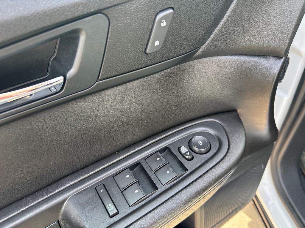 used 2016 Chevrolet Traverse car, priced at $11,980