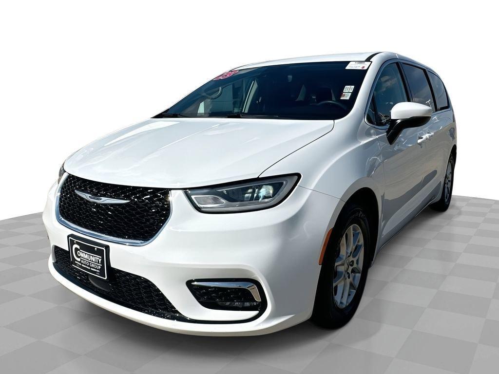 used 2023 Chrysler Pacifica car, priced at $26,761