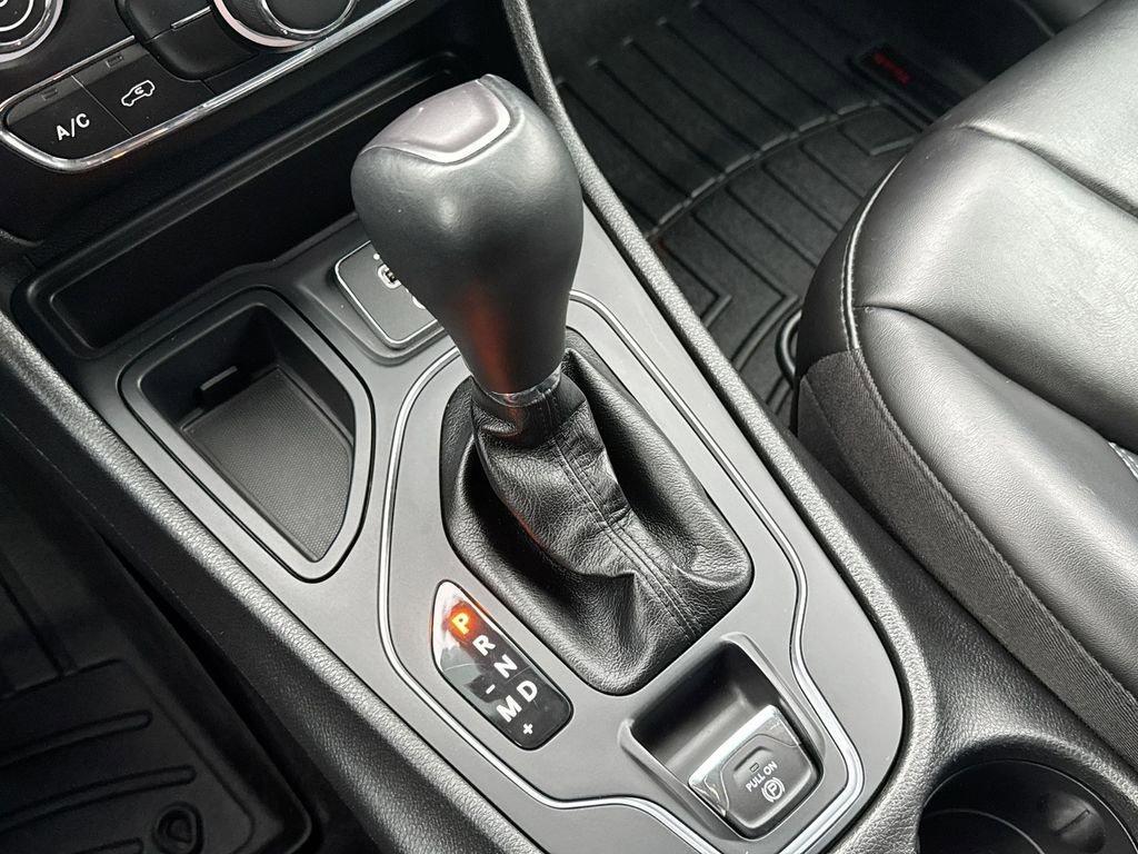 used 2020 Jeep Cherokee car, priced at $14,975