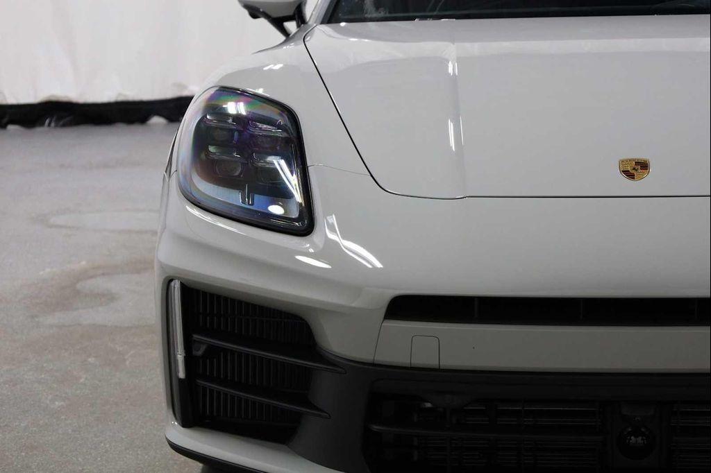 new 2026 Porsche Panamera car, priced at $136,010