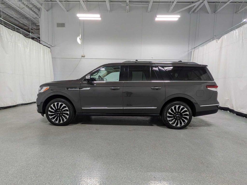 used 2023 Lincoln Navigator car, priced at $68,698