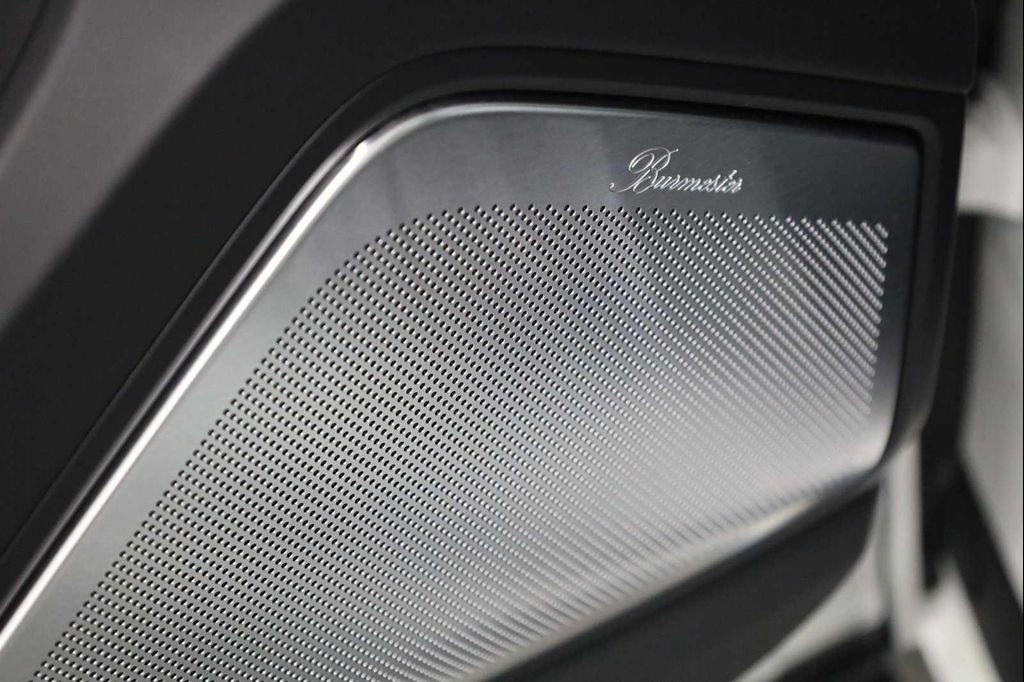 new 2025 Porsche Cayenne car, priced at $165,075