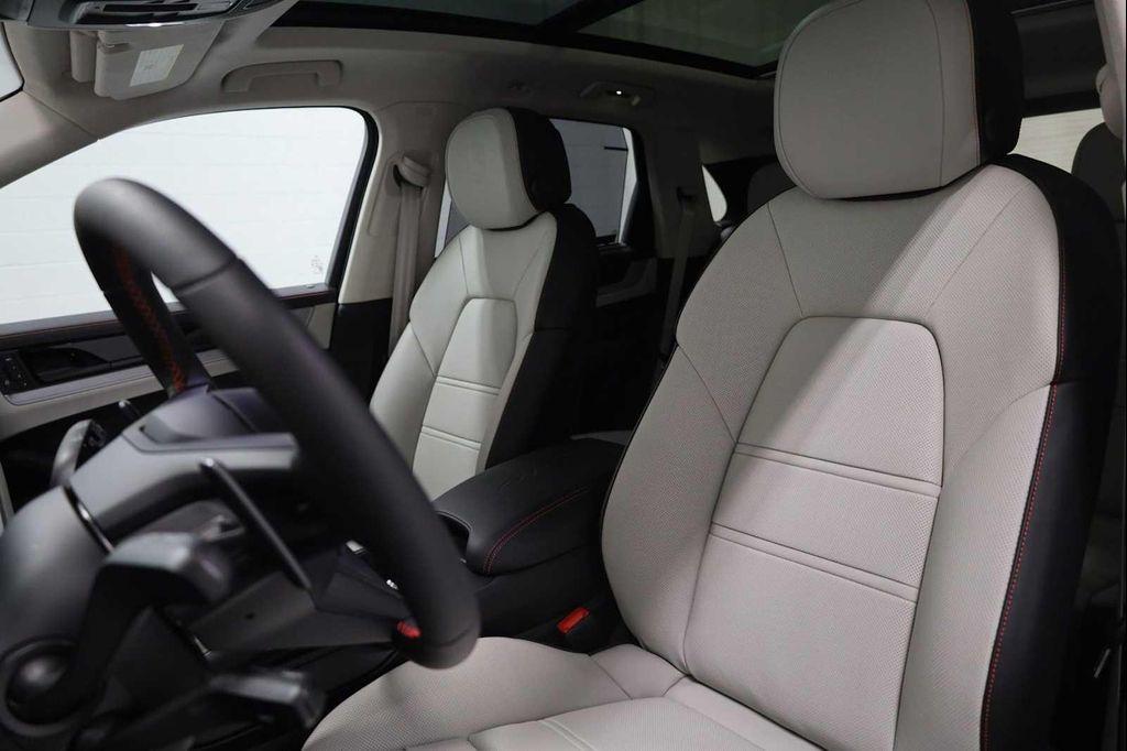 new 2025 Porsche Cayenne car, priced at $165,075