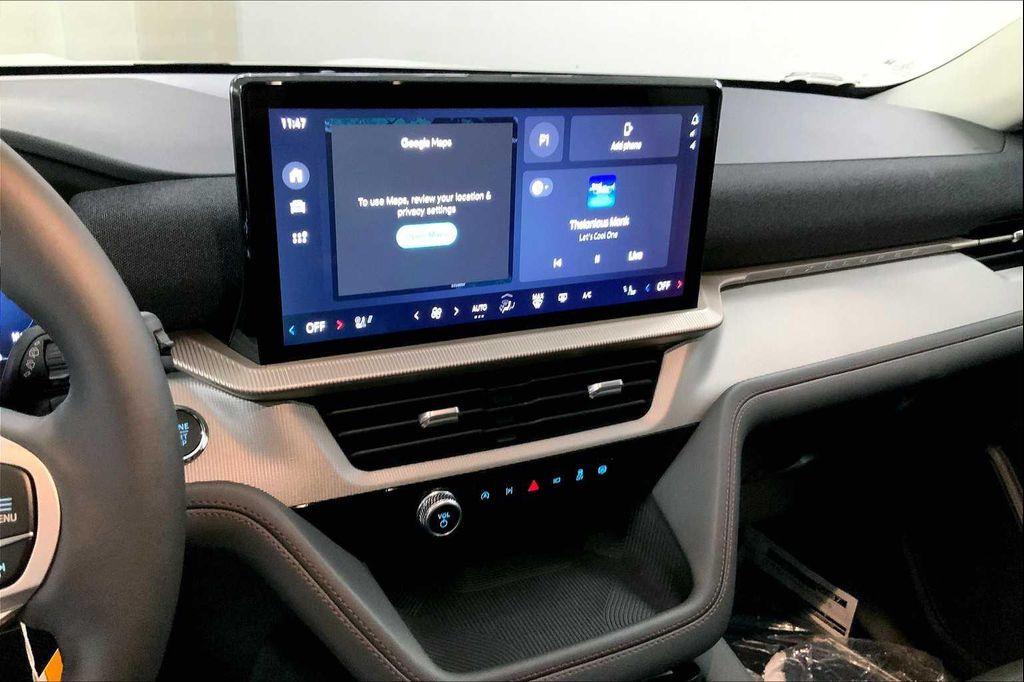 new 2025 Ford Explorer car, priced at $44,460