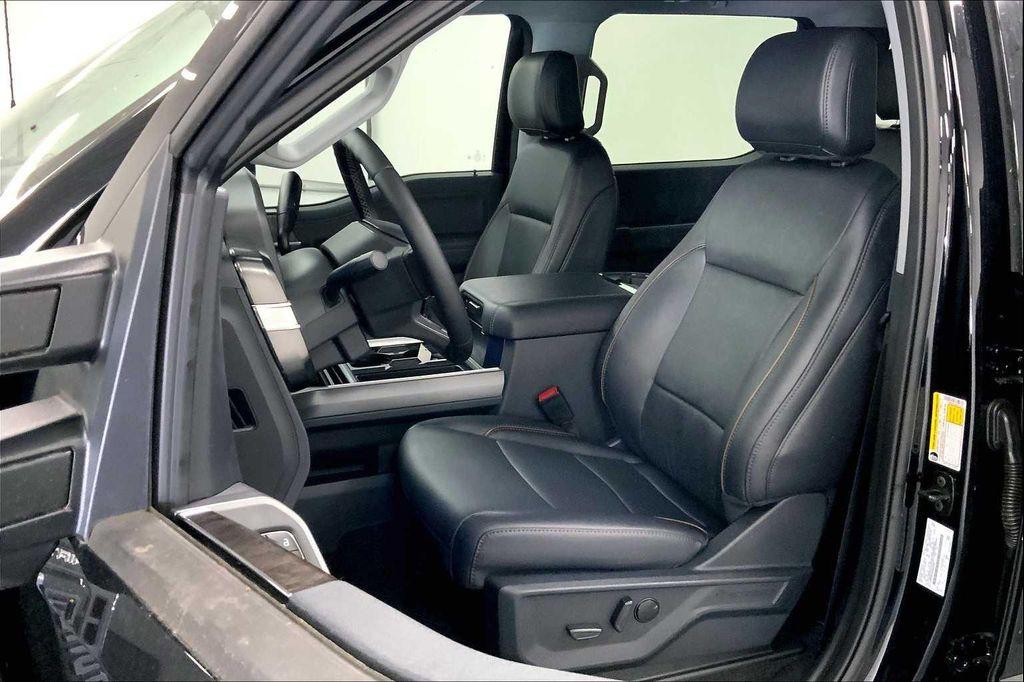 new 2025 Ford F-250 car, priced at $82,546