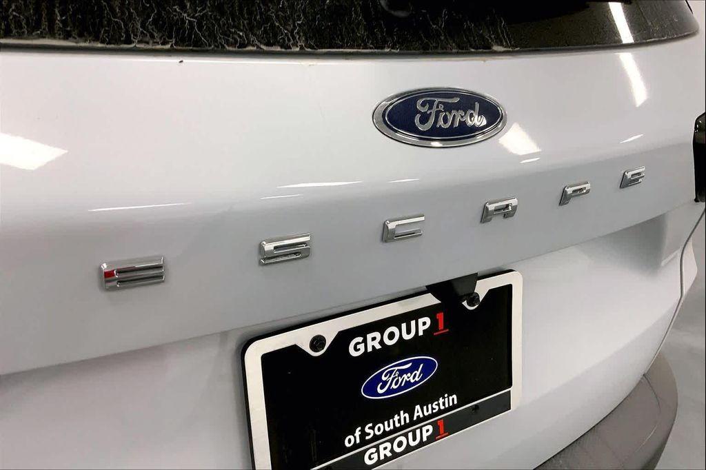 new 2026 Ford Escape car, priced at $27,355