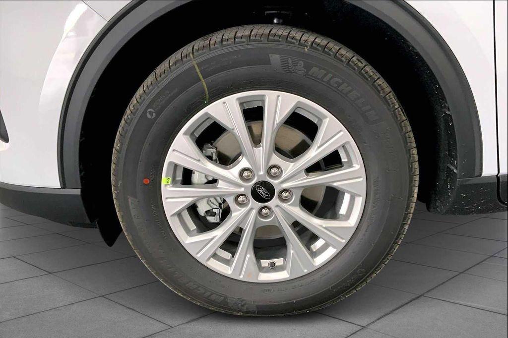 new 2026 Ford Escape car, priced at $26,355