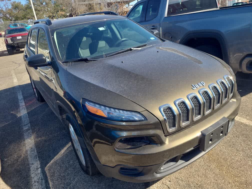 used 2015 Jeep Cherokee car, priced at $12,971