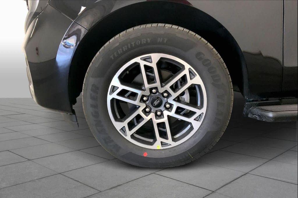 new 2026 Ford Expedition car, priced at $66,485