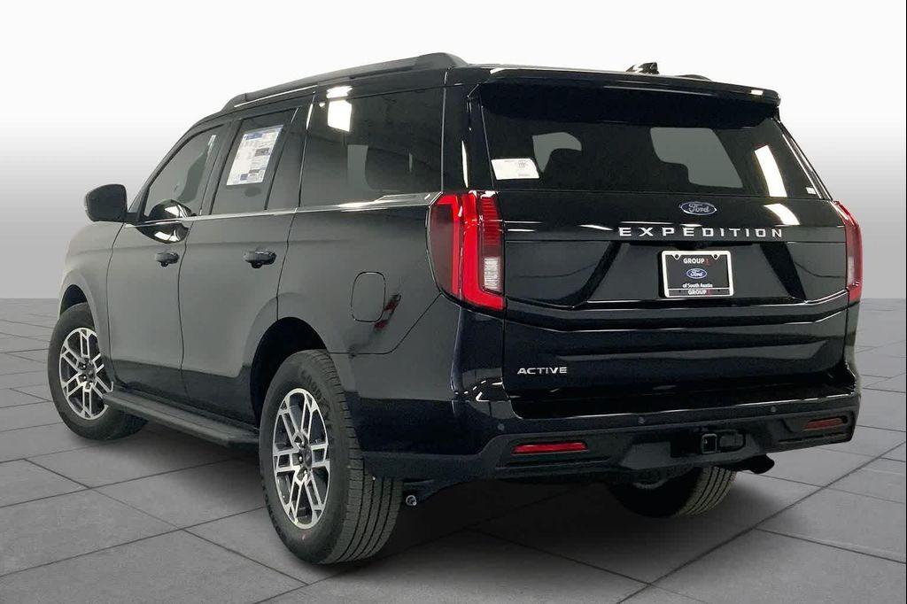 new 2026 Ford Expedition car, priced at $65,202