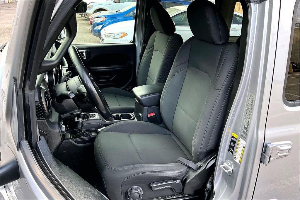 used 2021 Jeep Wrangler Unlimited car, priced at $19,985