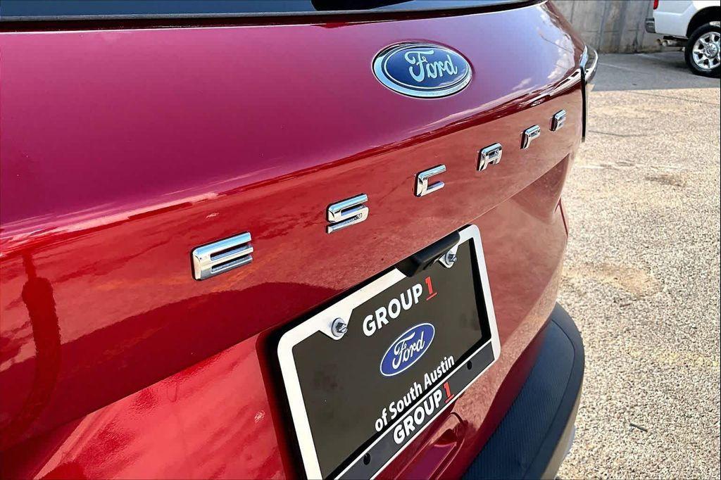 used 2022 Ford Escape car, priced at $20,196
