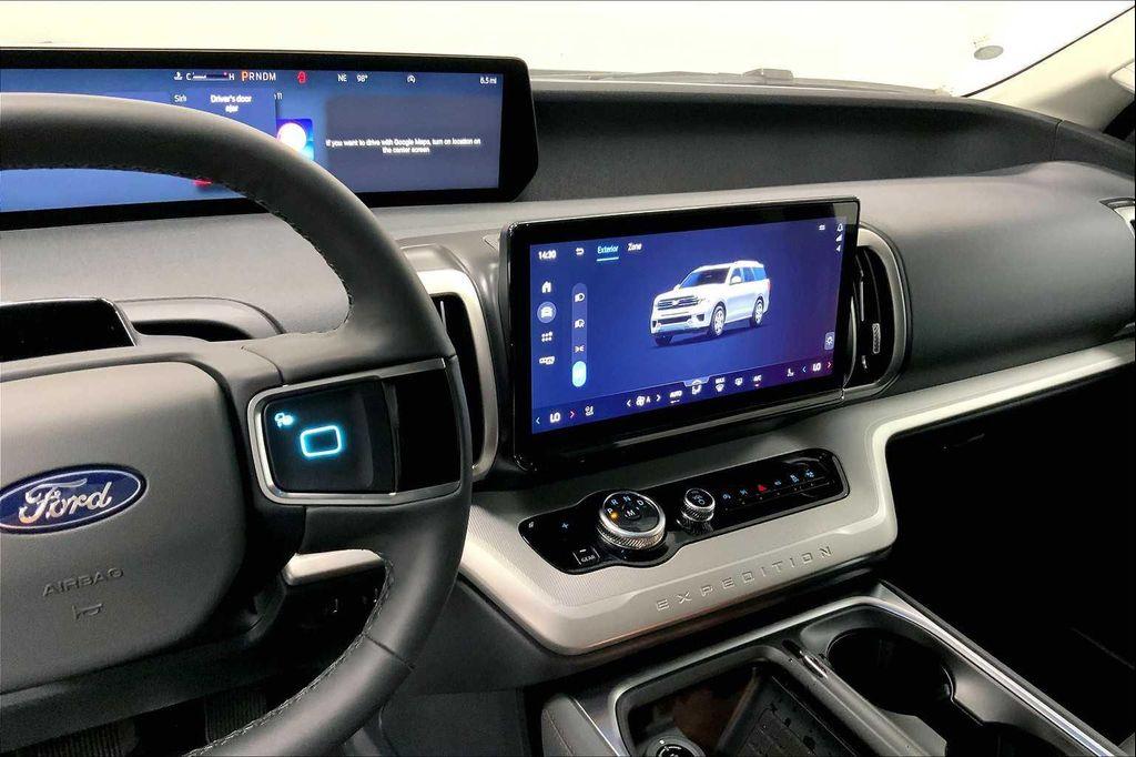 new 2025 Ford Expedition car, priced at $69,345