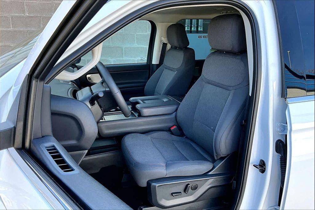 used 2025 Ford Expedition Max car, priced at $51,982