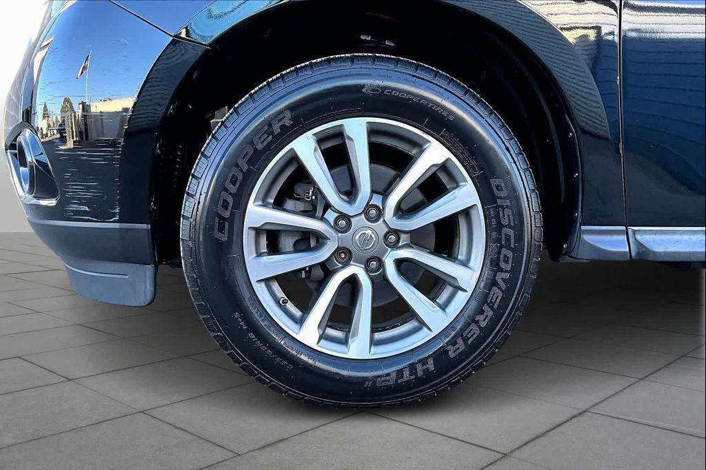 used 2013 Nissan Pathfinder car, priced at $6,981