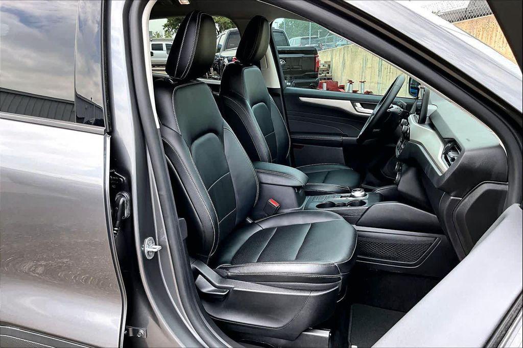 used 2022 Ford Escape car, priced at $20,206