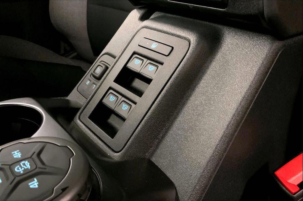 new 2025 Ford Bronco car, priced at $41,012