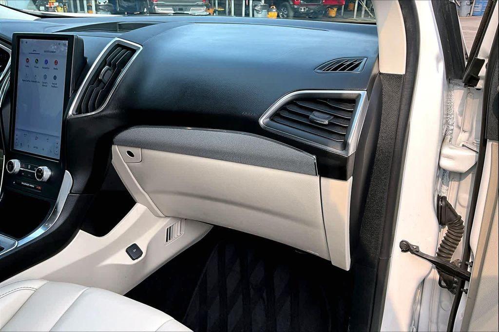 used 2021 Ford Edge car, priced at $24,207