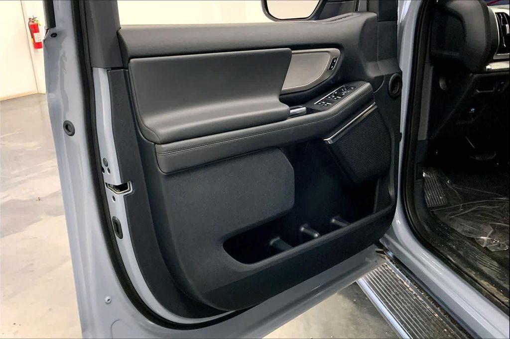 new 2026 Ford Expedition car, priced at $69,620