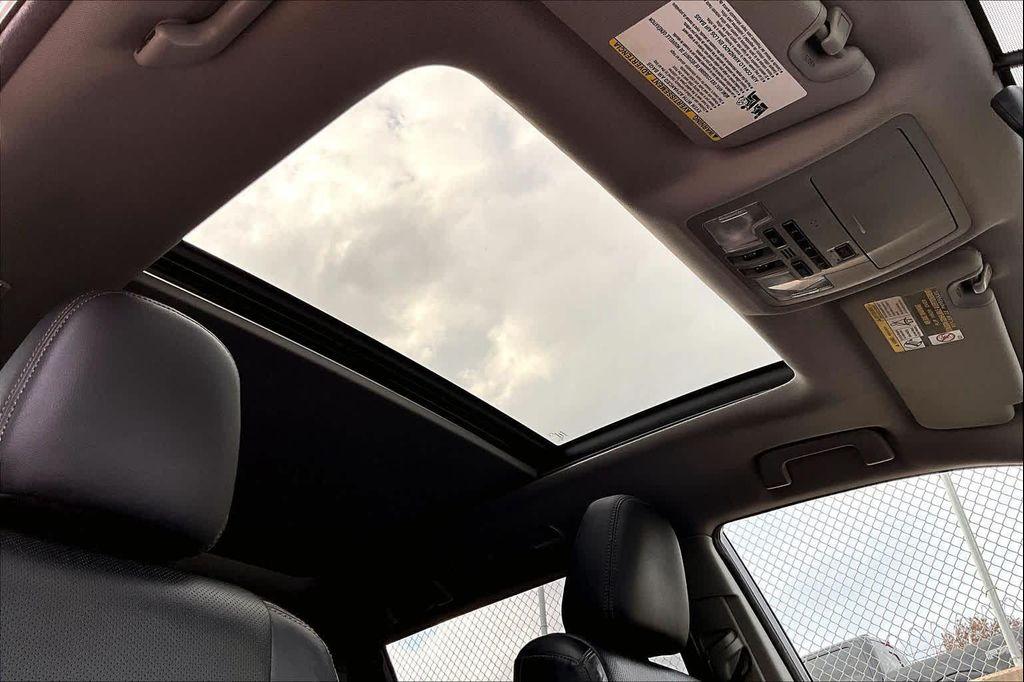 used 2014 Toyota Highlander car, priced at $12,575